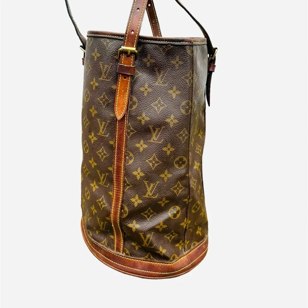 Louis Vuitton GM Bucket Bag